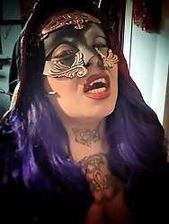 Desirable mature showcasing her big ass before fucking