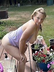 An aged girl has removed all her clothes and is feeling shameless