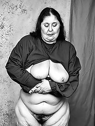 Mature granny gets her pussy pounded by young stud